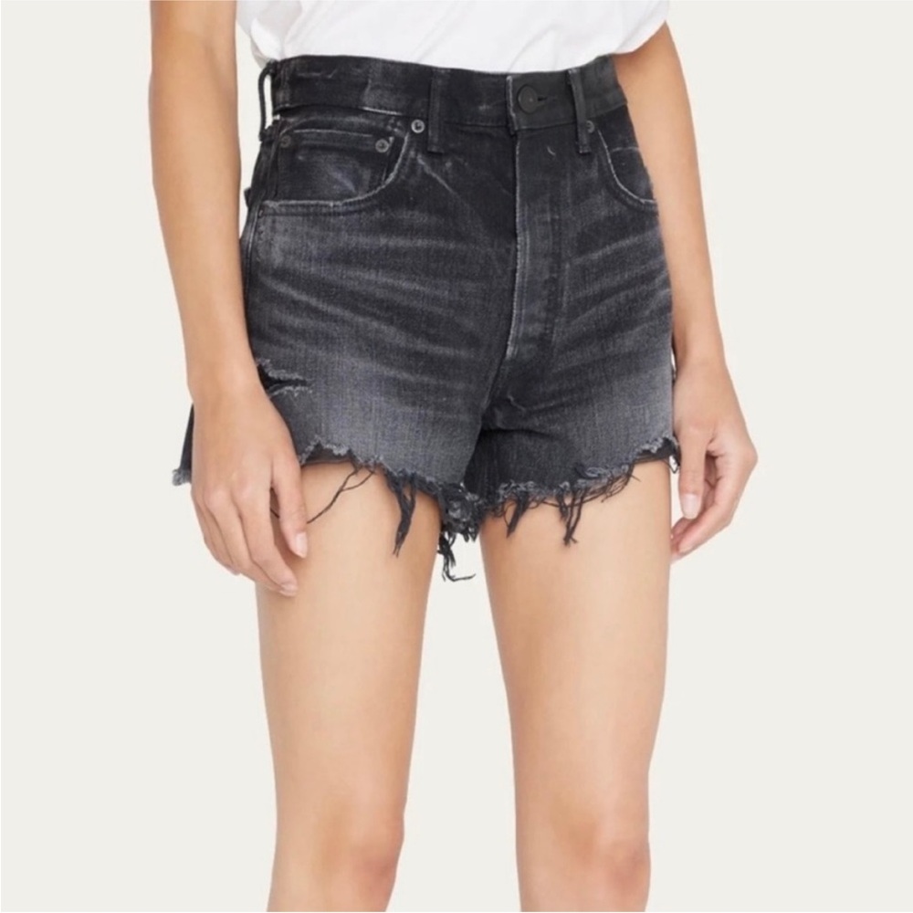 NWT MOUSSY VINTAGE SHIRLEY DESTROYED HIGH
RISE DENIM SHORTS